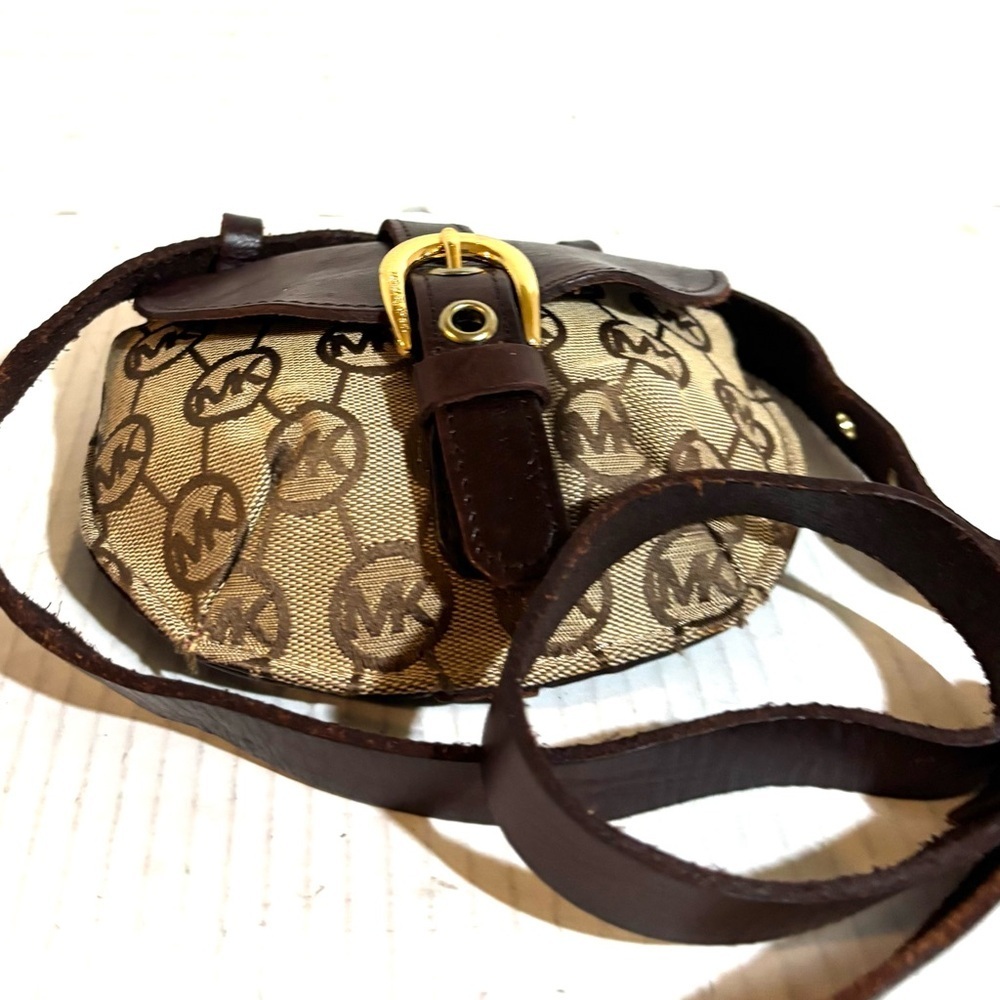 Michael Kors Dark Brown and Tan shoulder/ wrist Bag - Picture 3 of 6